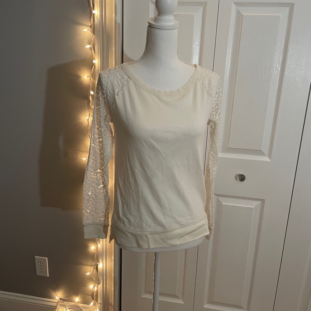 Creamy White Lace Sleeve Top
